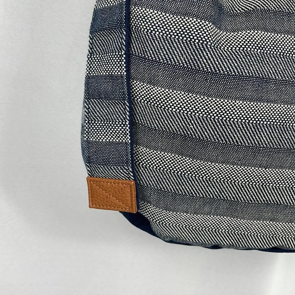 Thirty One Retro Metro Striped Hobo Messenger Crossbody Shoulder Bag Woven Purse